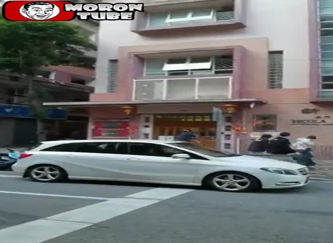 Video :An arsonist is held accountable for his conduct right away